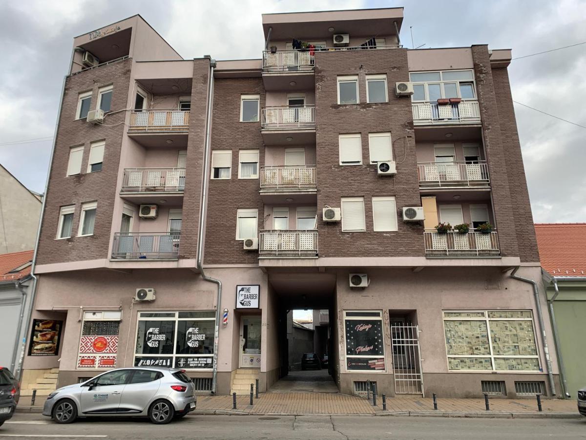 Mila Apartment Novi Sad Exterior photo
